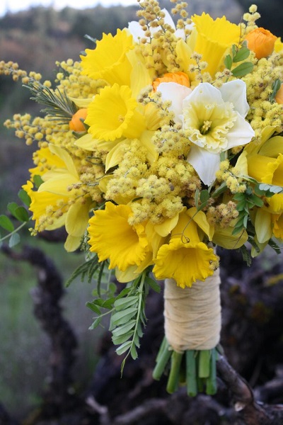 Seasonal Flowers for a Spring Wedding: Romantic or Rustic 