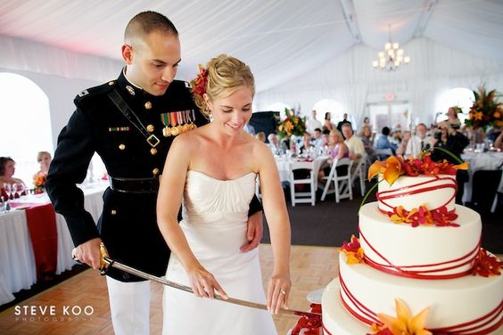 Military Traditions :: Saber Cake Cutting