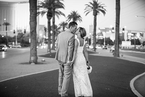 Romantic Wedding Photos in Las Vegas