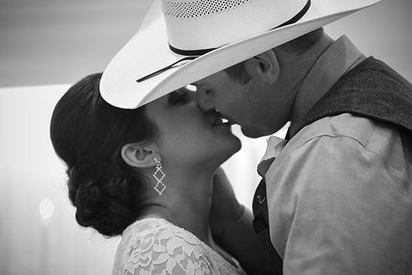Cowboy Wedding :: Rustic Chic weddings in Las Vegas