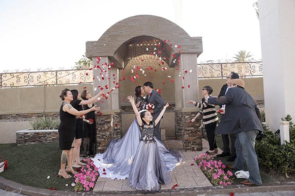 Flower Shower Wedding Photo Ideas